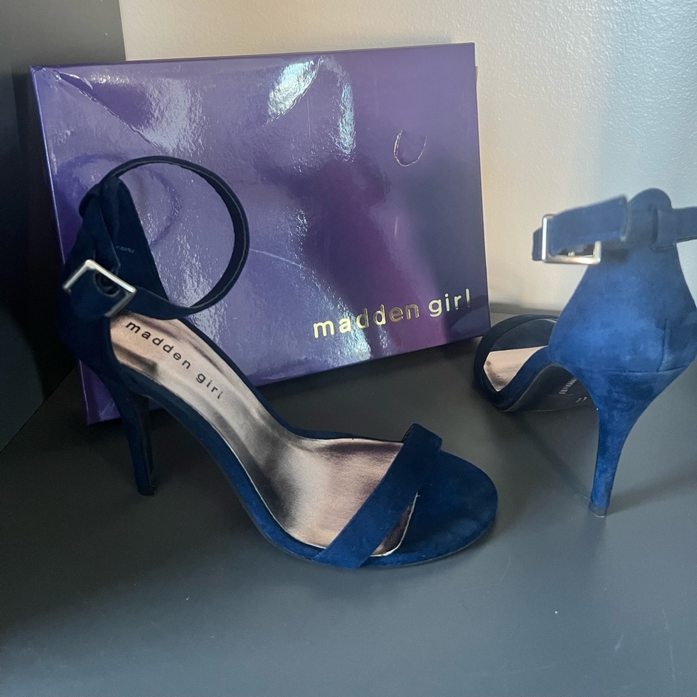 *GUC* MADDEN GIRL BARELY THERE HEELS